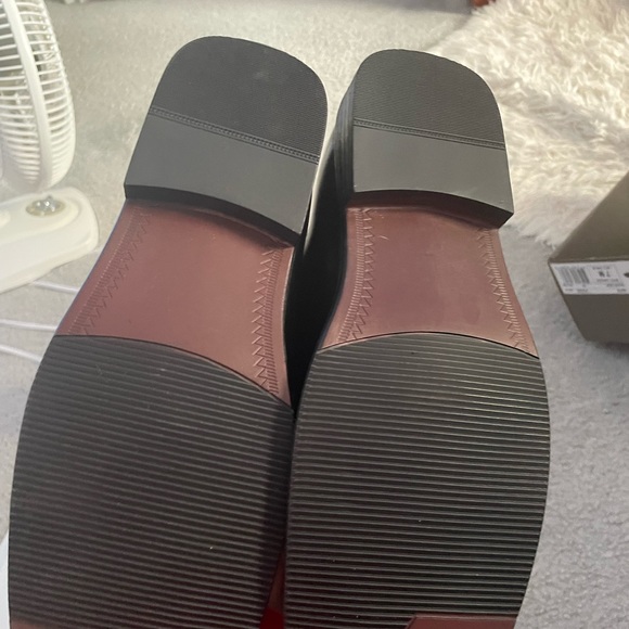 Brand new boys dress shoes. Never worn!!! - Picture 2 of 4